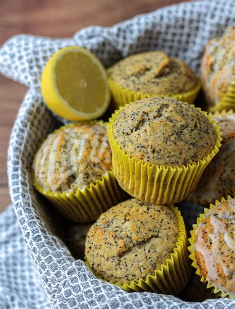 Zingy Lemon Poppyseed Muffins
